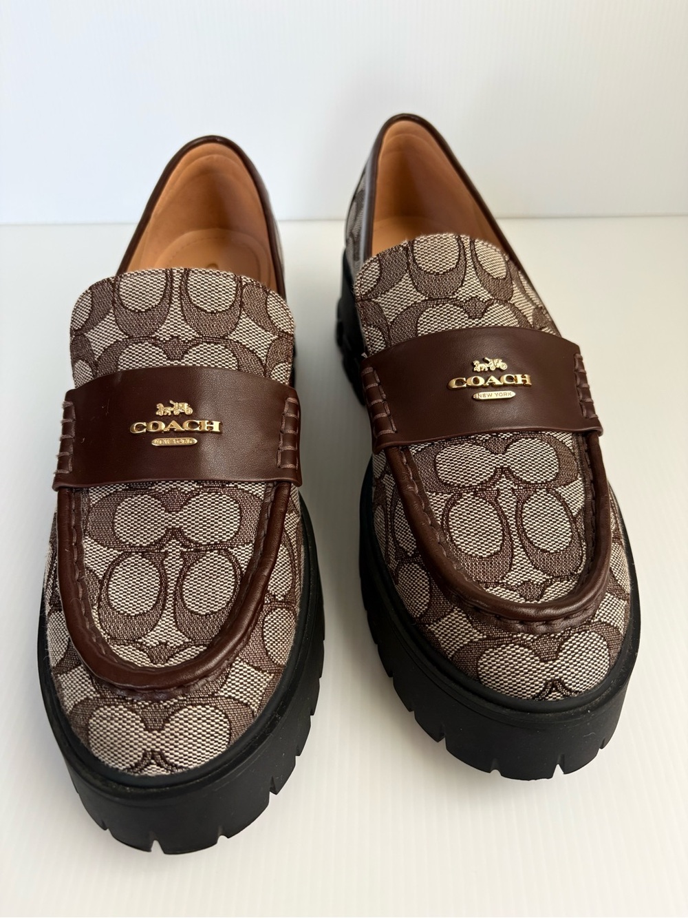 Coach Ruthie Loafer In Signature Jacquard Size 9 B -EUC - Picture 6 of 17